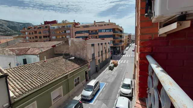 Primera planta espaciosa y luminosa próxima a la Plaza de Toros — 2