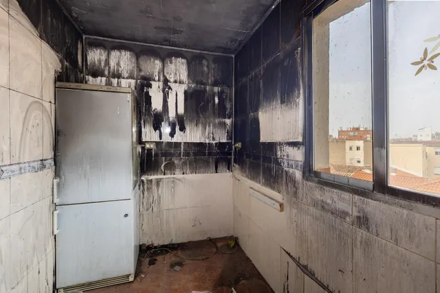 AMPLIO SEGUNDO PISO DE 140,24 m2 PARA REFORMAR EN GRANADA — 13