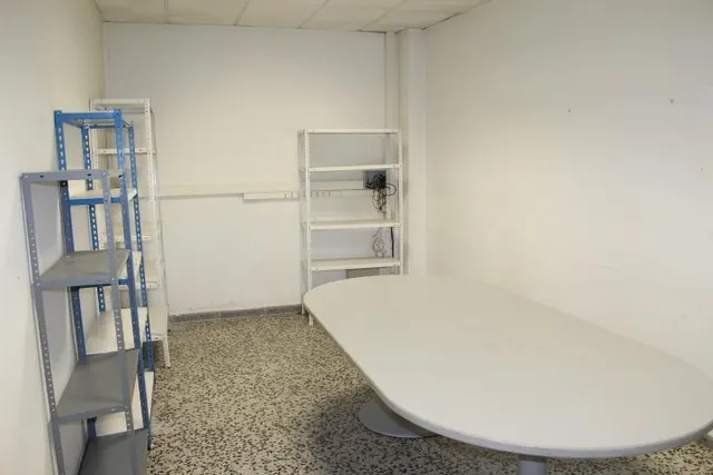 Venta de amplio LOCAL COMERCIAL en Gandia — 9