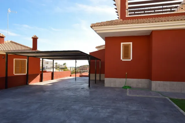 Gran Chalet de 3 plantas y solárium de 25 m2 — 6