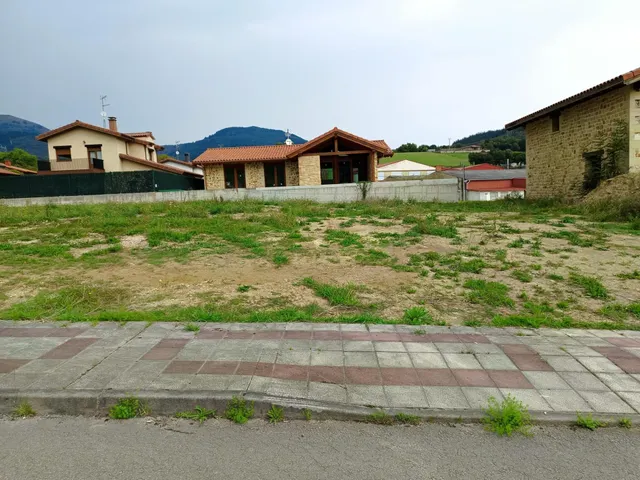 Venta de parcelas en urbanizacion en el Valle de Mena — 7