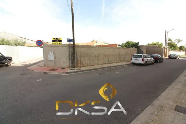 Terreno urbano con 548m2 listo para construir en Calle Madri - foto 5