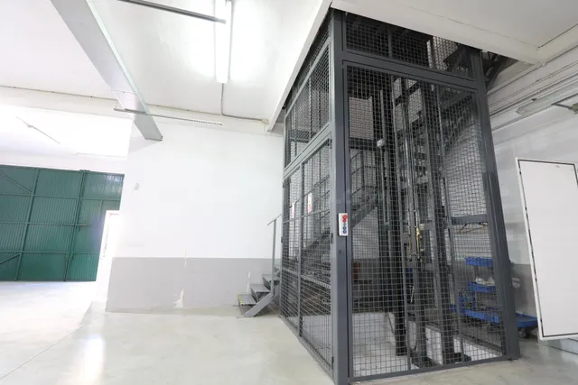Se vende magnífica nave industrial en Aspe, ubicada en el Po - foto 4