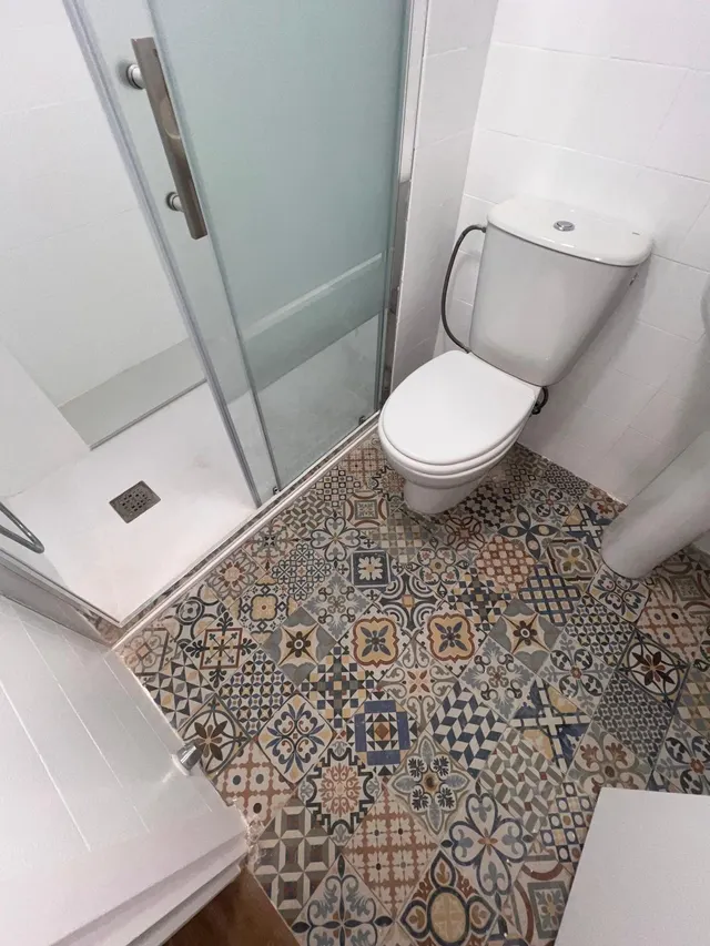 Apartamento con terraza, Alicante, Torrevieja. 2 habitaciones, 80 m2, 90 metros al mar — 20