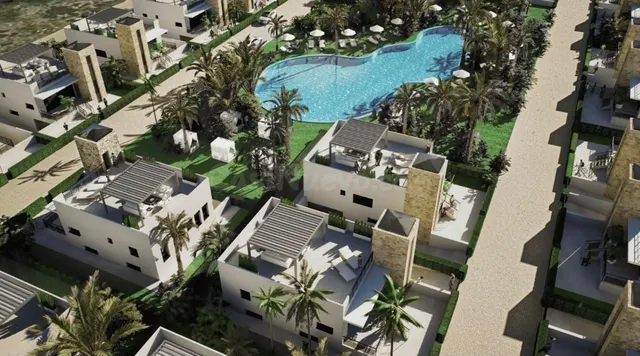 Villa en Mazarrón . Tres dormitorios, solárium, semisótano y piscina comunitaria — 2