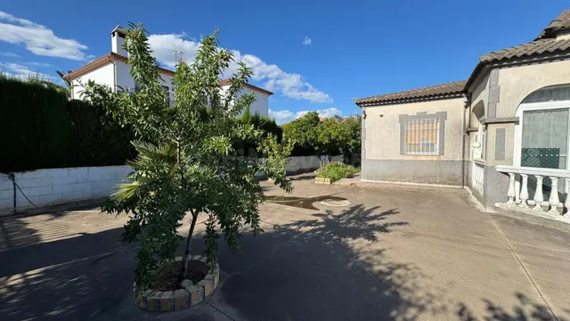 Exclusivo Chalet en Las Quemadas - Ideal para Familias - foto 4