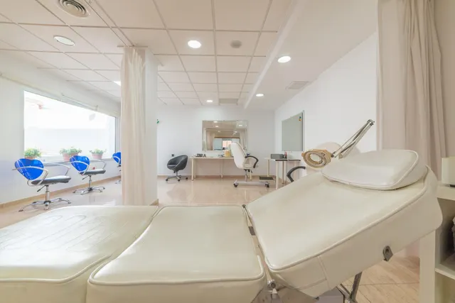 Local comercial 306m² en venta - Centro urbano — 16