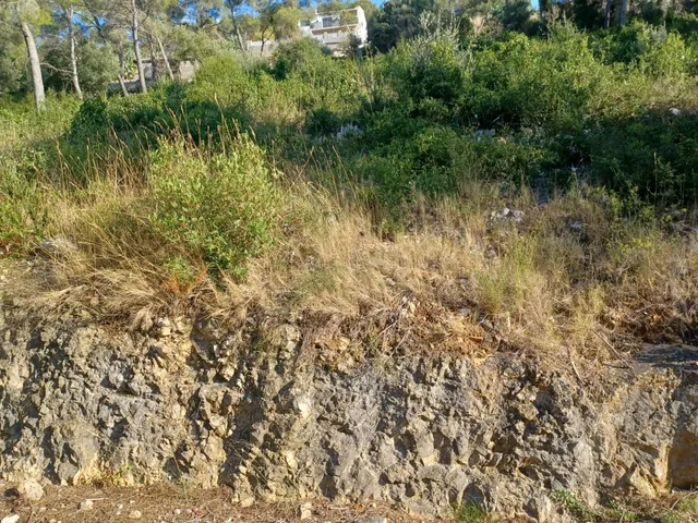 Terreno urbano edificable en venta de 1.587 m2 en CASTELLET I LA GORNAL — 7