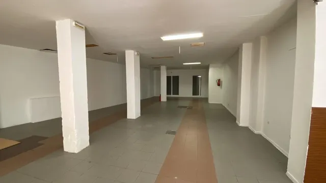 Local comercial en Estella — 5