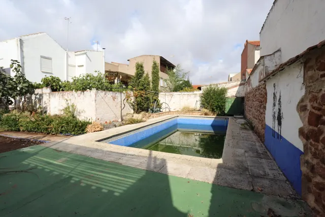 CASA PARA REFORMA ÍNTEGRA PRÓXIMA A PLAZA DEL ARENAL CON 375 m2 DE PARCELA Y 225 m2 DE PATIO — 23