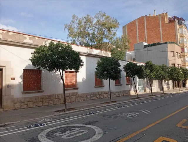 Solar urbano edificable en Figueres — 29