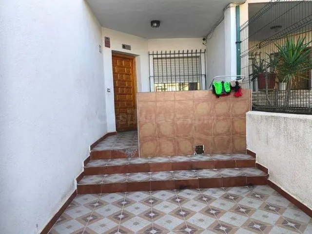 SE VENDE casa adosada OKUPA en C Rio Nalón 14 de Torre-Pach - foto 3