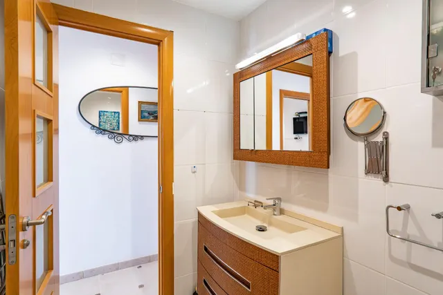 Piso en venta en Caleta de Vélez junto al mar — 37