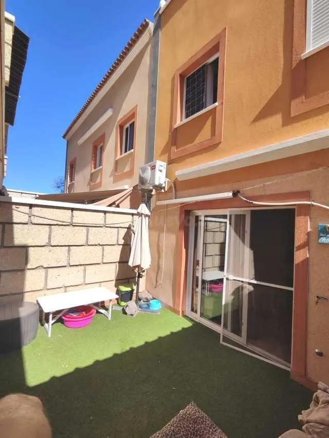 TENERIFE SUR – San Isidro- ADOSADO 140 m2 - 3dormitoriosS-| 3 TERRAZAS- Solarium- GARAJE 2 coches — 2