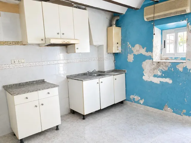 Casa con encanto en Calle Isaac Peral, Blanca: 3 hab, balcón y garaje — 11