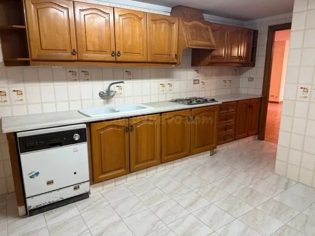 PISO CON CUATARO habitaciones Y DOS BAÑOS. - foto 2