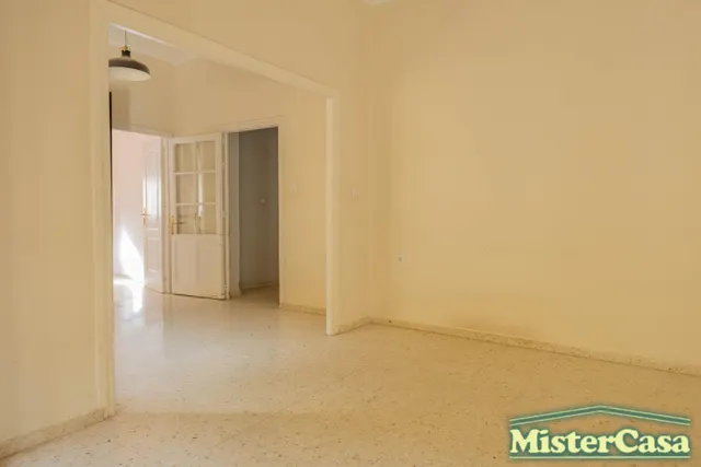 Piso Amplio en Pleno Barrio de Santiago 3 dormitorios y 2 baños — 30