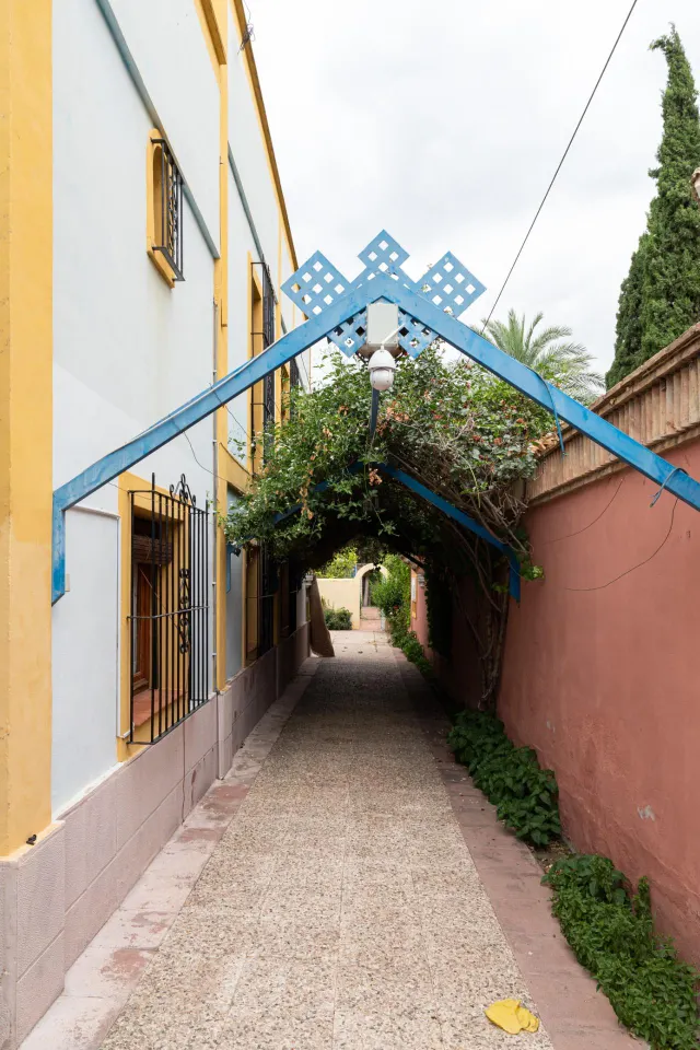 Ponemos a la venta este precioso y peculiar chalet con piscina privada. — 22