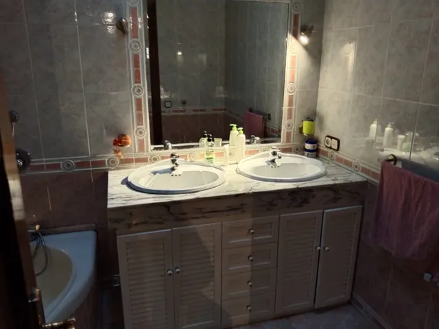 SE VENDE CHALET EN ZONA NORTE — 22
