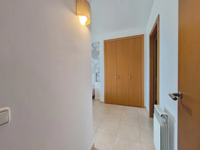 Tu nuevo hogar en Tarragona te espera: amplio, luminoso, con terraza y piscina! — 13