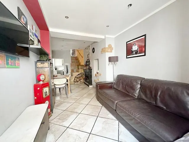 Casa de pueblo reformada con encanto en pleno centro de Parc