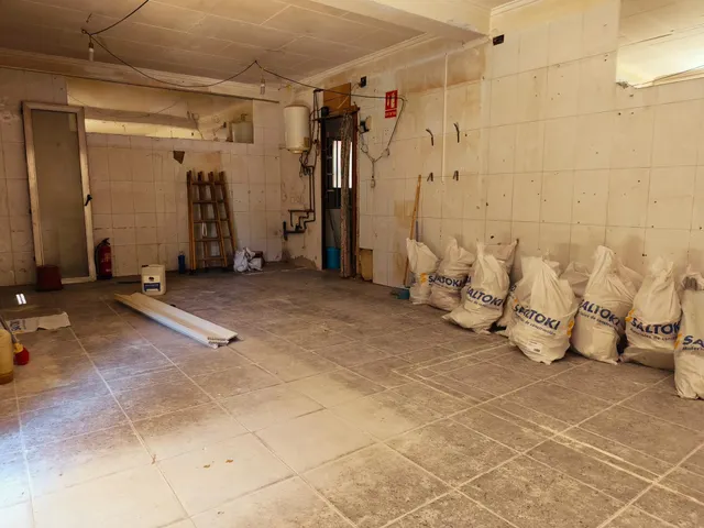 🏢 ¡Oportunidad Única de Venta en Valencia! — 16