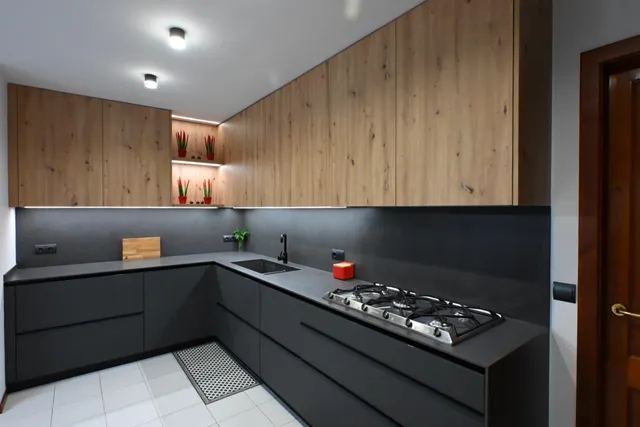 Chalet exclusivo en Tortosa con vistas a Els Ports, piscina y jardín privado — 11