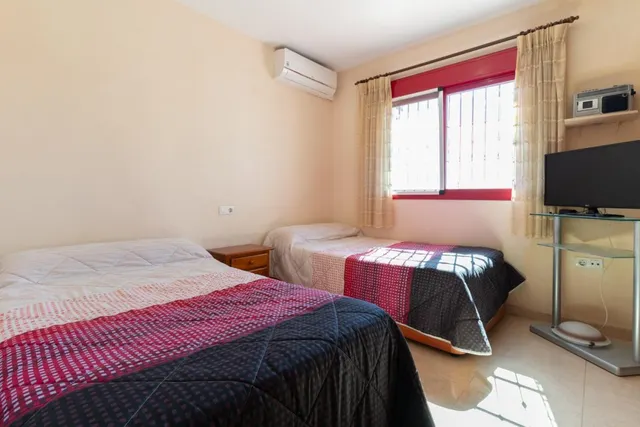 Espectacular Ático en el Corazón de Roquetas de Mar por €143,000 — 18