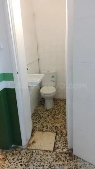 Bajo en zona travesia de Vigo - foto 5