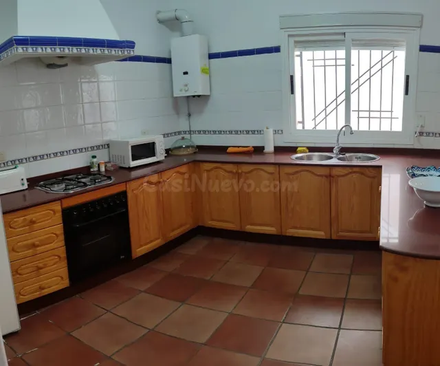VENTA DE CASA EN SERÓN (ALMERÍA) DE 7 habitaciones. - foto 4