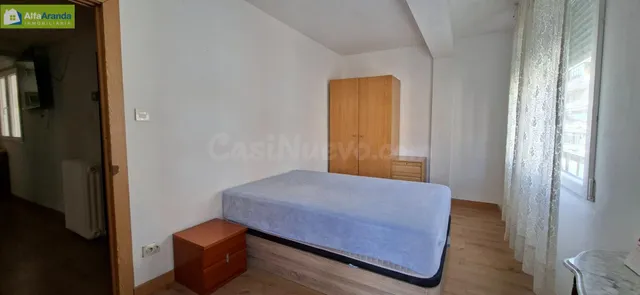 VIVIENDA DE 3 DORMITORIOS, ZONA DE ESTUDIO Y DOS CUARTOS DE  - foto 4
