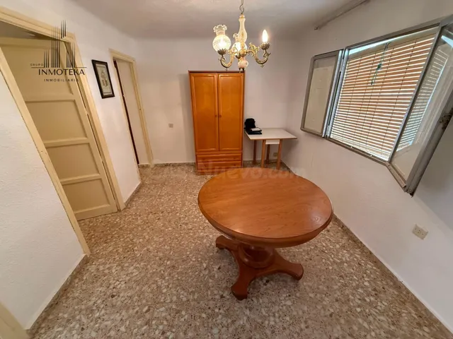 REF: C123 GRUPO INMOTEKA INMOBILIARIA VENDE PISO BAJO ZONA P - foto 3
