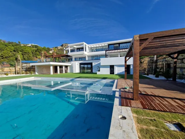 Chalet 5 habitaciones 1174m² en venta - Costa del Sol - foto 5