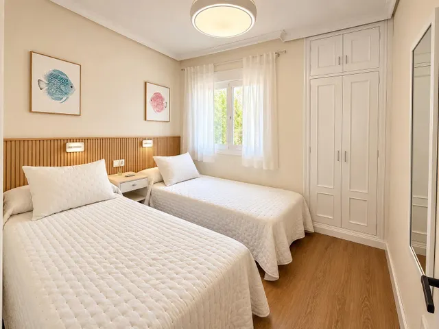 Apartamento en venta reformado en la Cala de Benidorm. www.inmoeurogroup.com — 6