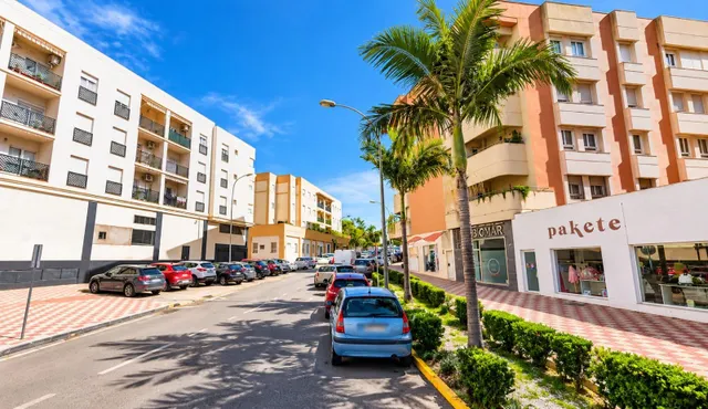 ¡piso en el recinto ferial de Los Barrios! — 15
