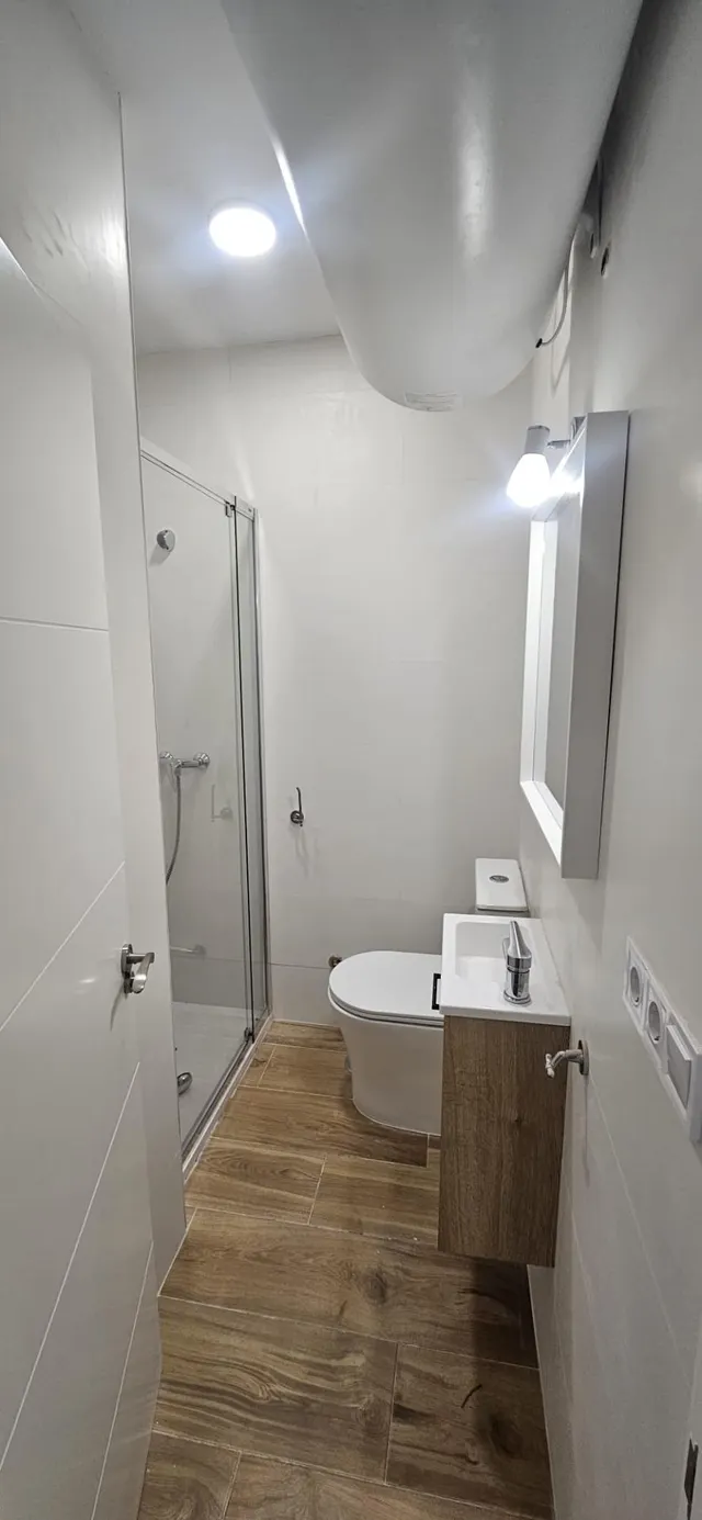 Se alquila magnífico piso completamente reformado y a estrenar en la zona El Juncal ,  para estudiantes. — 14