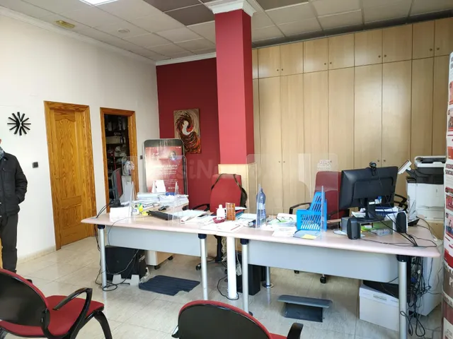 OFICINAS - LOCAL COMERCIAL
