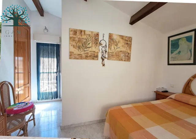 Vivienda independiente con piscina en alamillo — 22