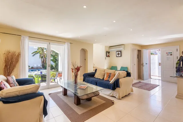Chalet 4 habitaciones 232m² en venta - Marbella — 3