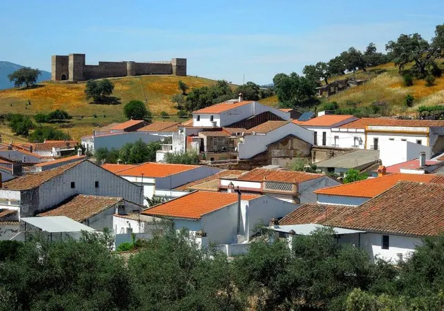 CASA DE PUEBLO EN PARQUE NATURAL — 9