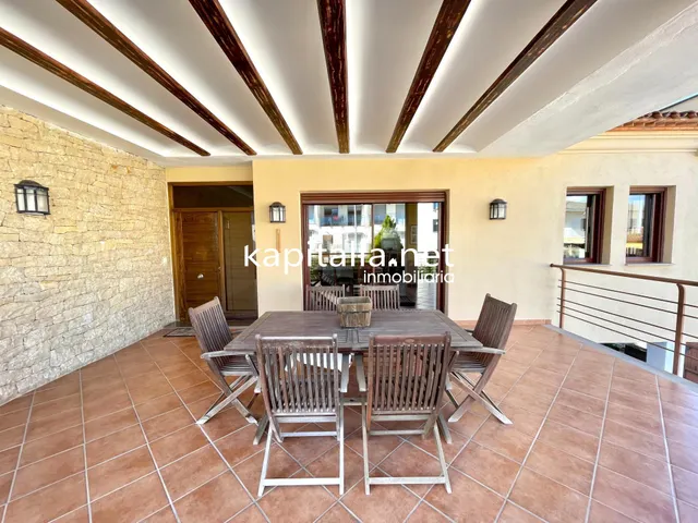 Espectacular casa adosada a la venta en Palomar — 44