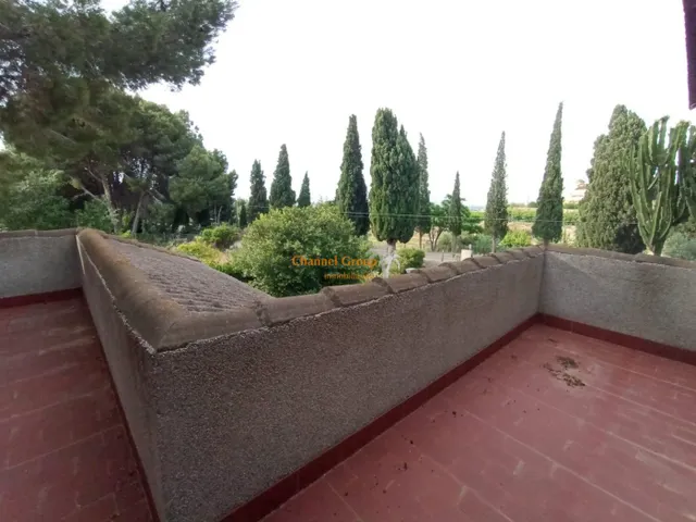 CASA DE CAMPO EN PARCELA CON PISCINA — 20