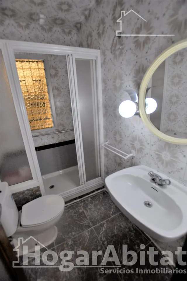 Dos terrazas privadas en esta luminosa planta baja exterior — 26