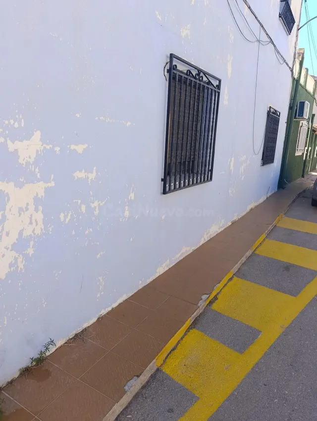 Amplia casa de pueblo de 240 m2 con terraza en Arroyo Hurtad - foto 3