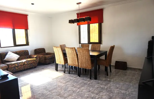 OPORTUNIDAD CHALET URBANO CON PISCINA EN LA GALIA — 12
