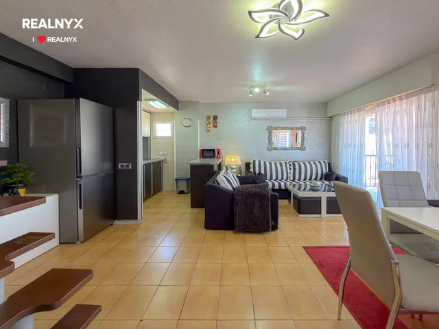 La Veleta! Exclusivo ático reformado con encanto + Amplia terraza con vistas maravillosas al mar (200 m de la playa) — 9