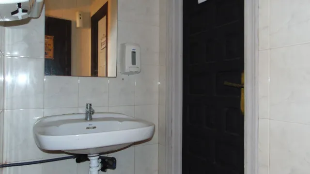 Totalmente reformado local comercial, funcionado como restaurante en zona turística en Levante. — 13