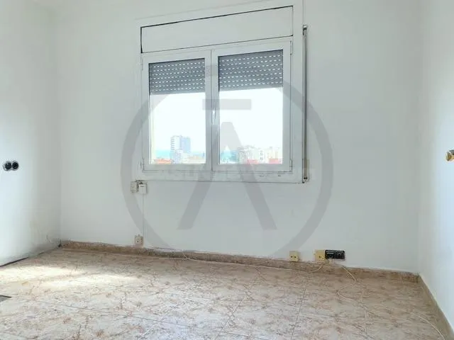 OPORTUNIDAD EN SABADELL JUNTO A CARRETERA DE TERRASSA - foto 5