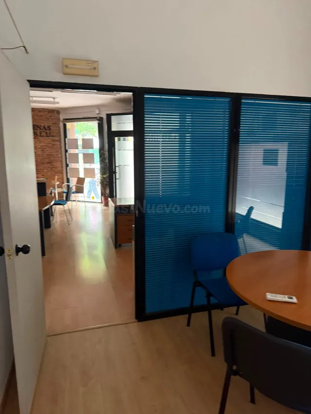 LOCAL COMERCIAL EN VENTA O ALQUILER — 3
