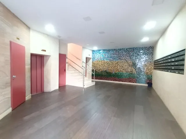 Garaje cerrado en Granada zona Zaidin, 12.80 m. de superficie. — 24